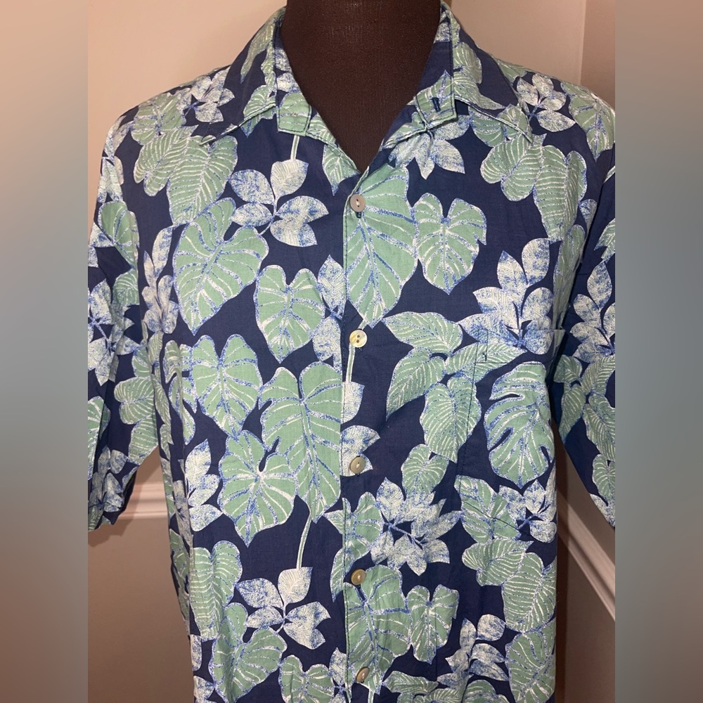Tori Richard Blue and Green Botanical Hawaiian Short Sleeve Camp Shirt - Size M‎